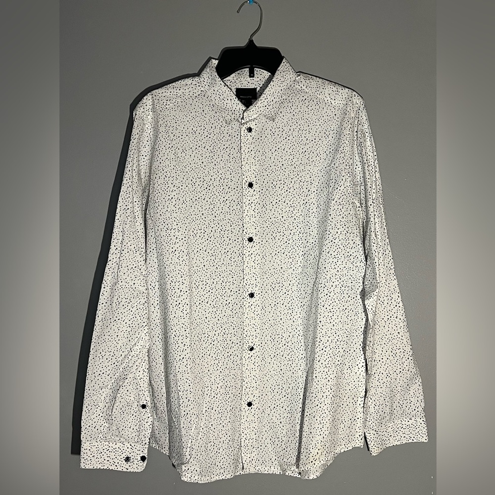 H&M - Men’s Premium Cotton Button Down Shirt
